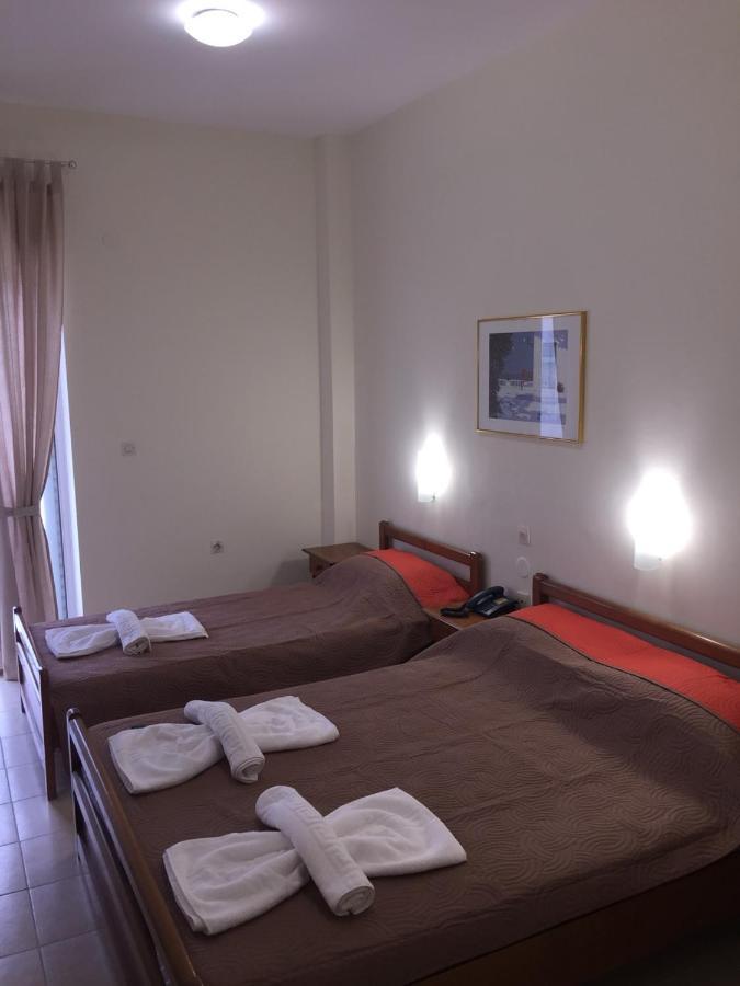 Simotel Ermis Hanioti Esterno foto
