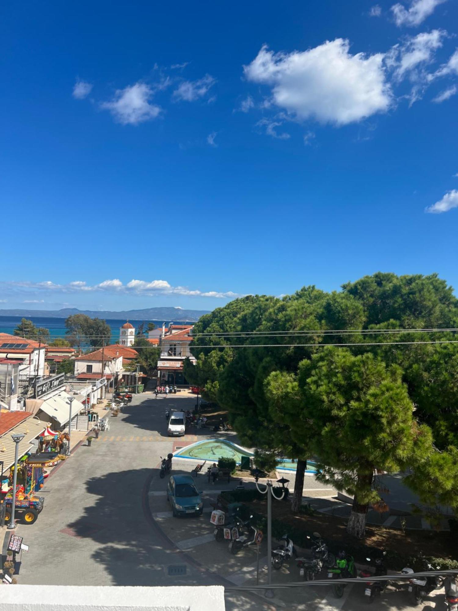 Simotel Ermis Hanioti Esterno foto