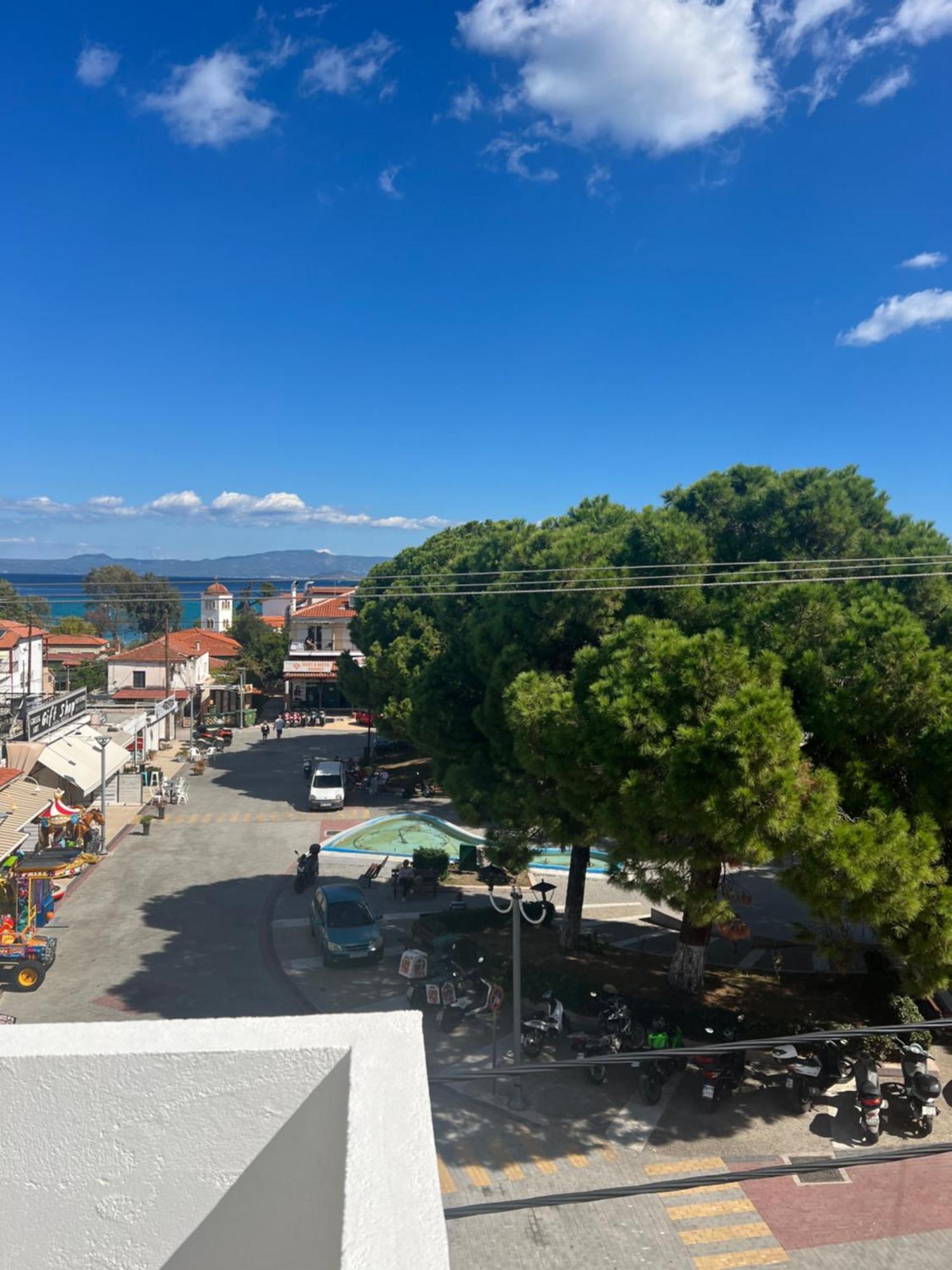 Simotel Ermis Hanioti Esterno foto
